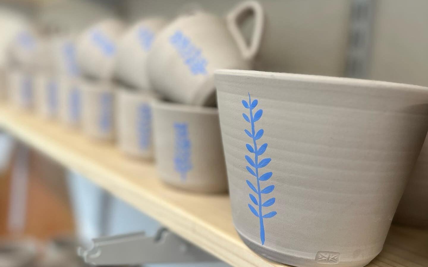 Bulk order of our simple blue leaf tea mug